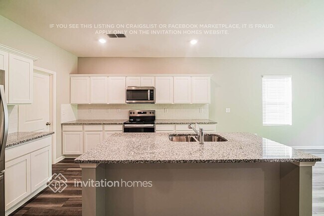 Building Photo - 260 Colbury St