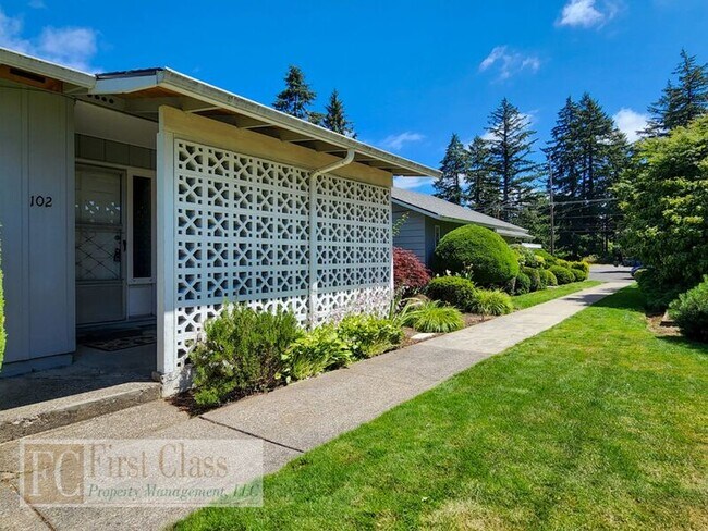 Building Photo - 1117 NE 181st Ave