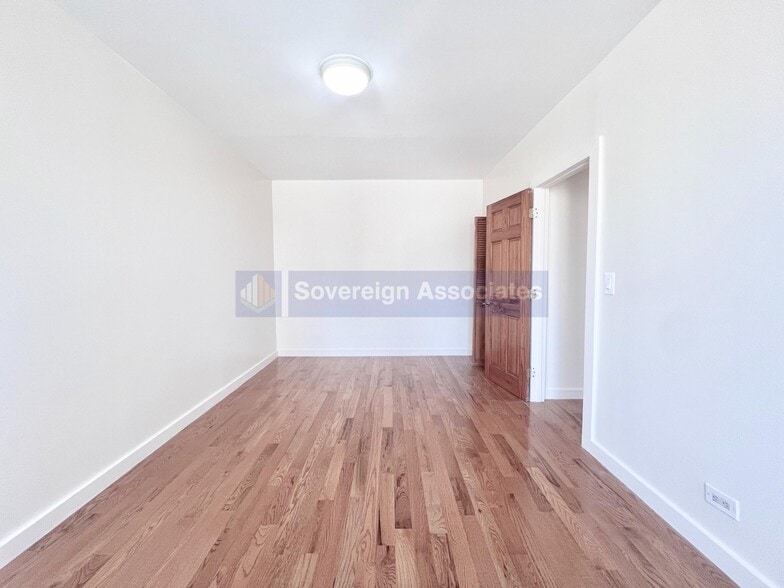 Building Photo - 55 Ellwood St