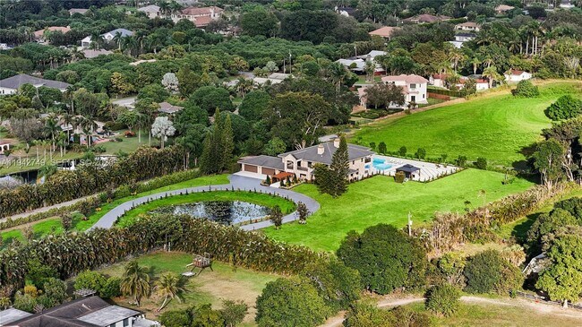 Building Photo - 3320 SW 121st Ave