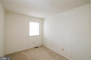 Building Photo - 6747 Kenwood Forest Ln