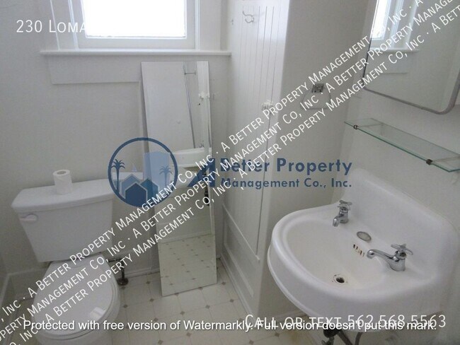 Building Photo - 230 Loma-#F