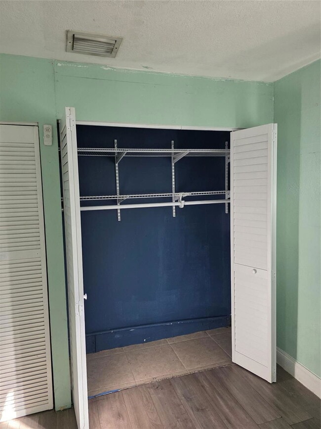 Building Photo - 1501 NW 62nd Terrace