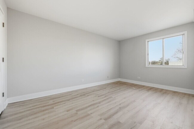 Building Photo - 4180 Williamsburg Ct