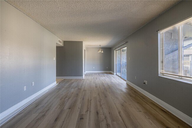 Building Photo - 4789 S Texas Ave