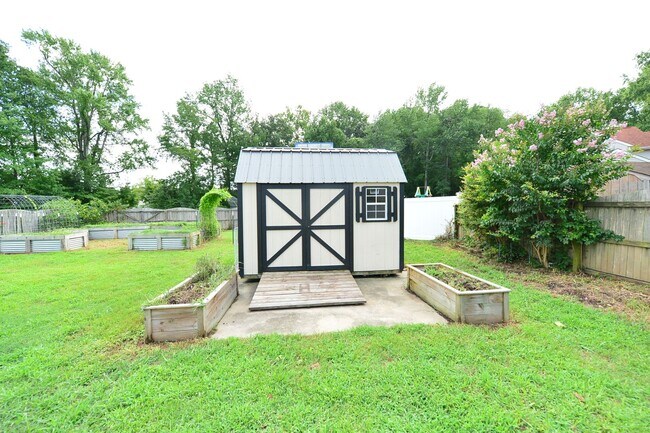 Building Photo - 4221 White Heron Point