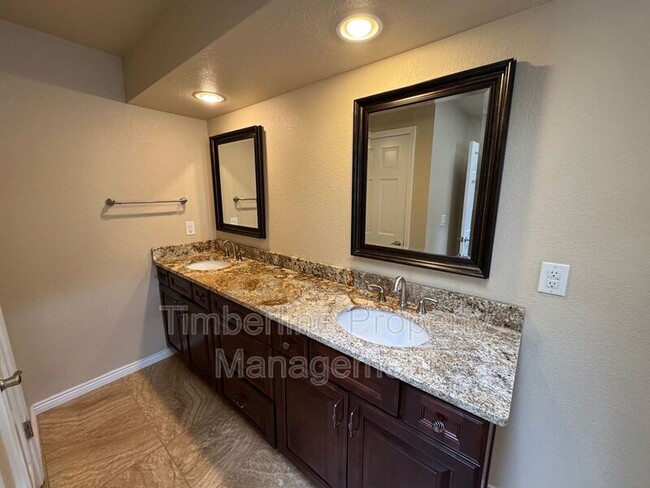 Building Photo - 5265 Champagne Dr