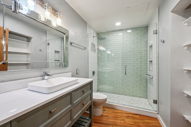 Building Photo - Open floor living at its best! 1 BR/2 BA l...