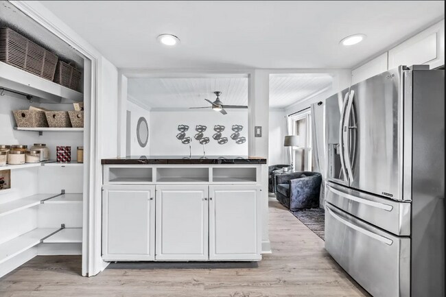 Building Photo - 13340 Kit Ln