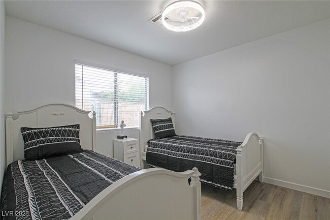 Building Photo - 396 Dooley Dr