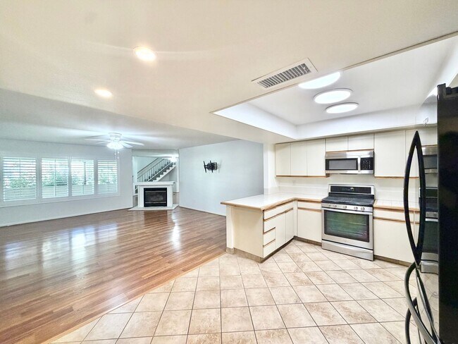 Building Photo - 25524 Sharp Dr