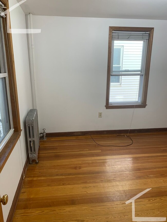 Building Photo - Great apt near Boston Landing! Allston/Bri...
