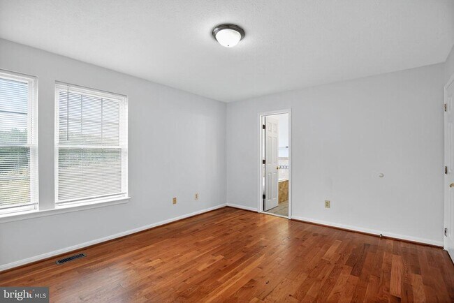 Building Photo - 22513 Castle Pollard Way