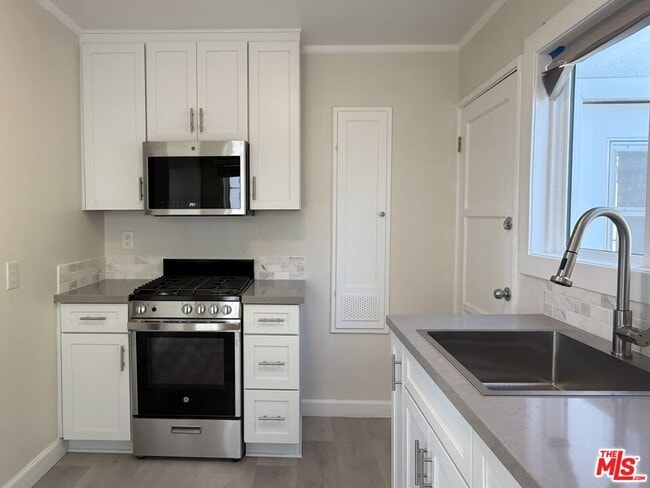 Building Photo - 5510 Beck Ave