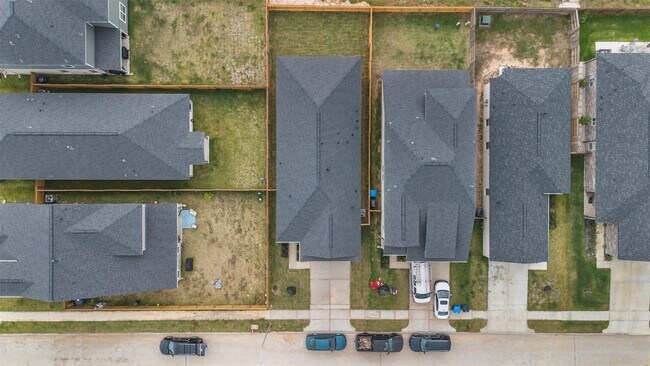 Building Photo - 10249 Badger Run Ln