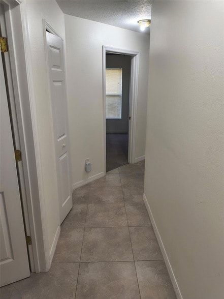 Building Photo - 2310 Walnut Canyon Dr