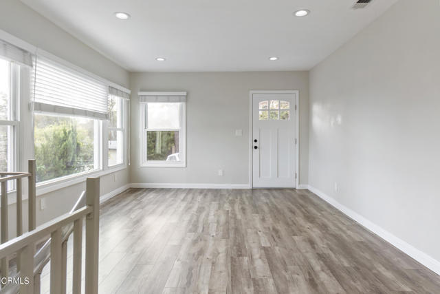 Building Photo - 744 Onarga Ave