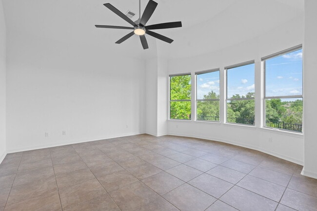 Building Photo - 13271 Mesa Verde Dr