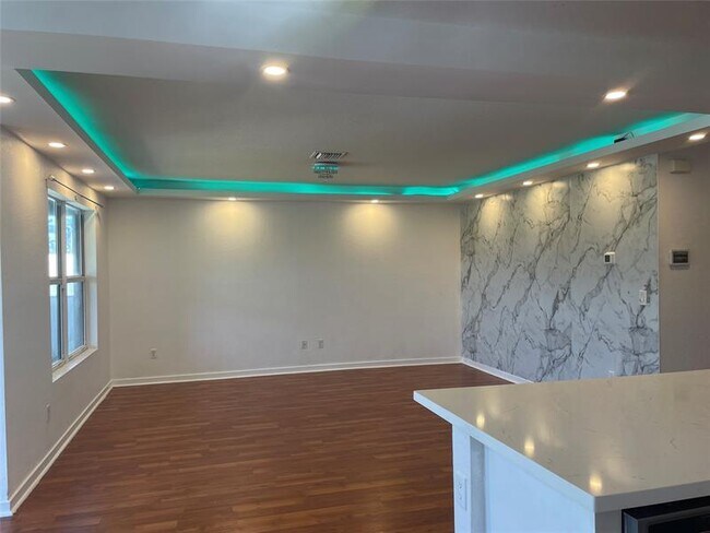 Building Photo - 1230 NW 208th St