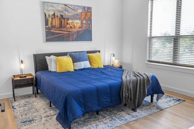 Building Photo - 6740 Peerless St