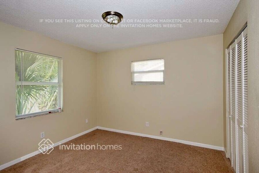 Building Photo - 2744 Corbusier Dr