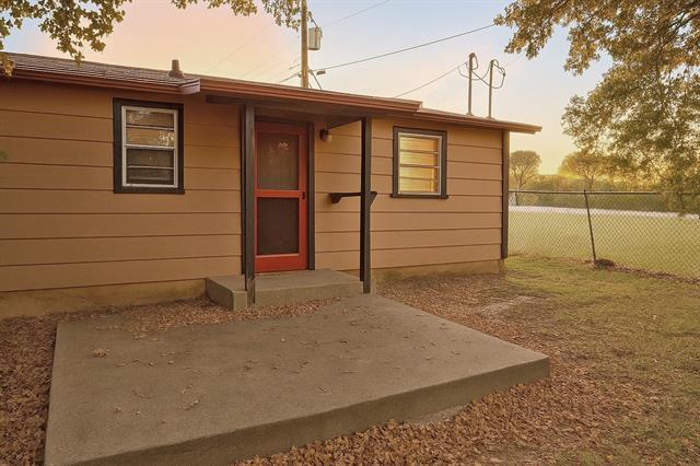 Building Photo - 10612 County Rd 1020