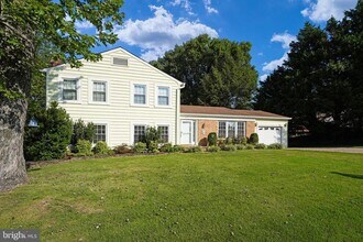 Building Photo - 8702 Arley Dr