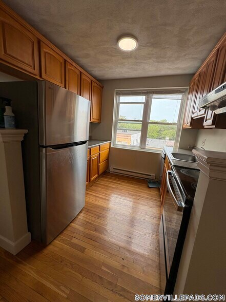 Building Photo - 402 Highland Ave