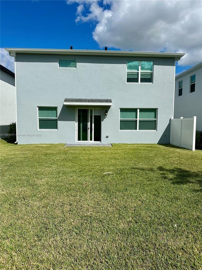 Building Photo - 7262 Lenora Ln