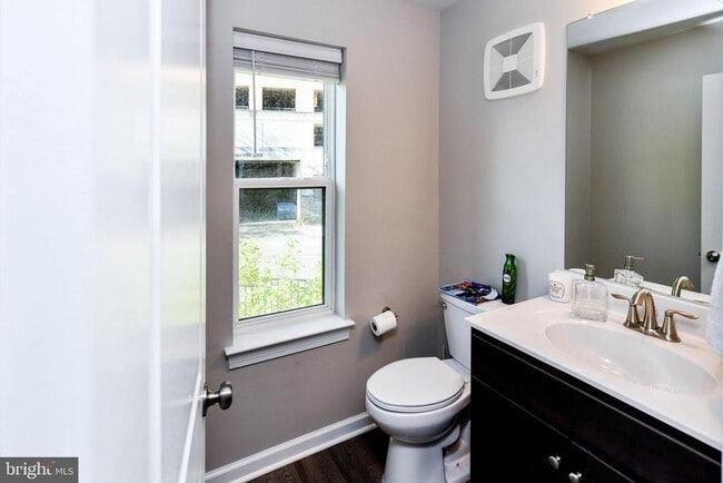 Building Photo - 5692 Stephanie Tessa Way