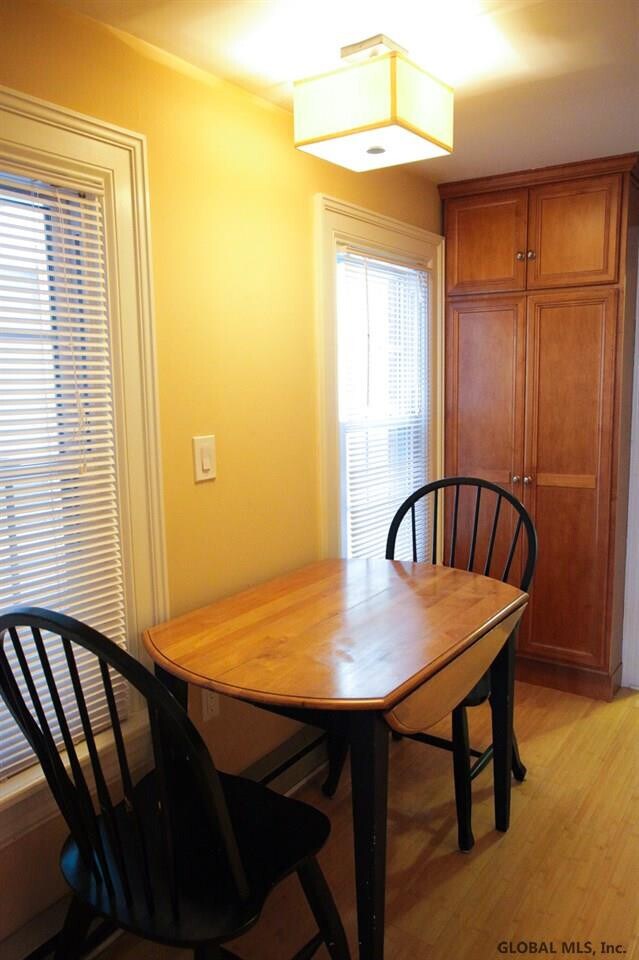 Building Photo - 69 Lawrence St