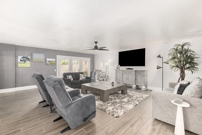 Building Photo - Total remodel in Santa Fe in McCormick Ranch