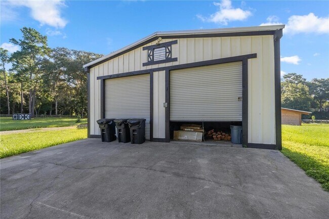 Building Photo - 10380 NW 21 St