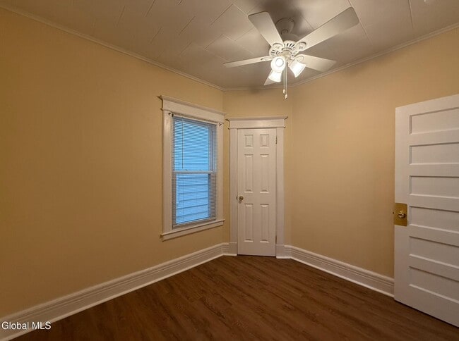 Building Photo - 278 Manning Blvd