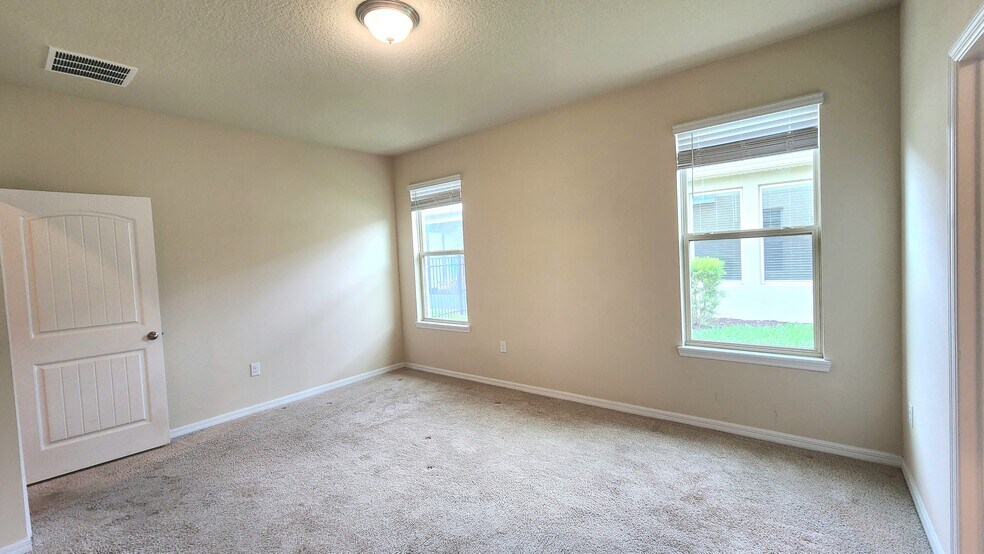 Building Photo - 16749 Harper Cove Dr
