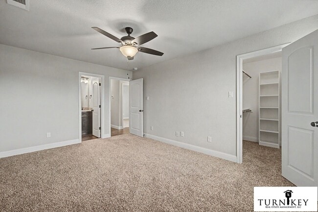 Building Photo - 158-160 Crossbow Ct