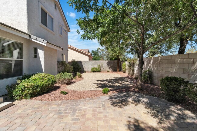 Building Photo - 1568 Lamplight Village Ln