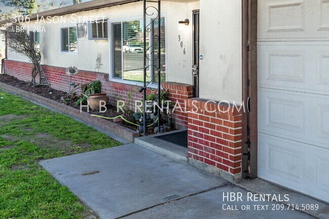 Building Photo - 306 Jason St