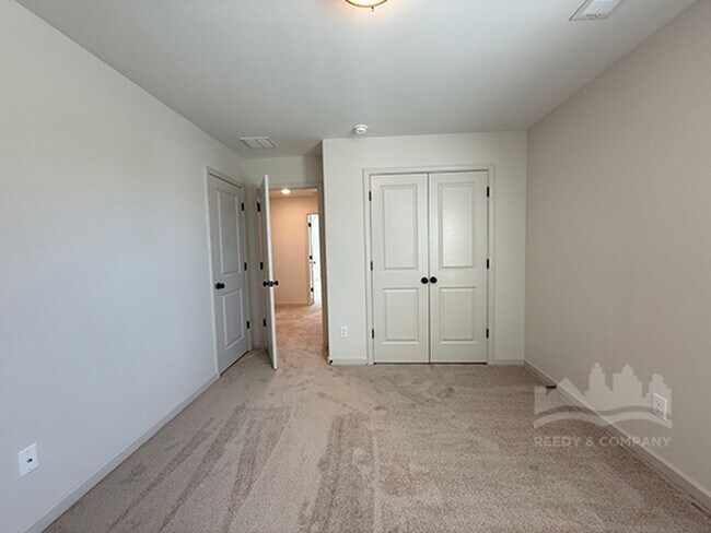 Building Photo - Beautiful NEW BUILD in Oakland, TN!