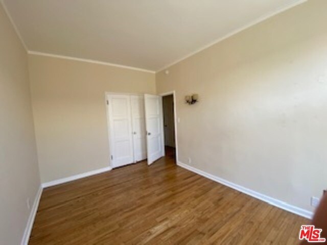 Building Photo - 1750 N Serrano Ave