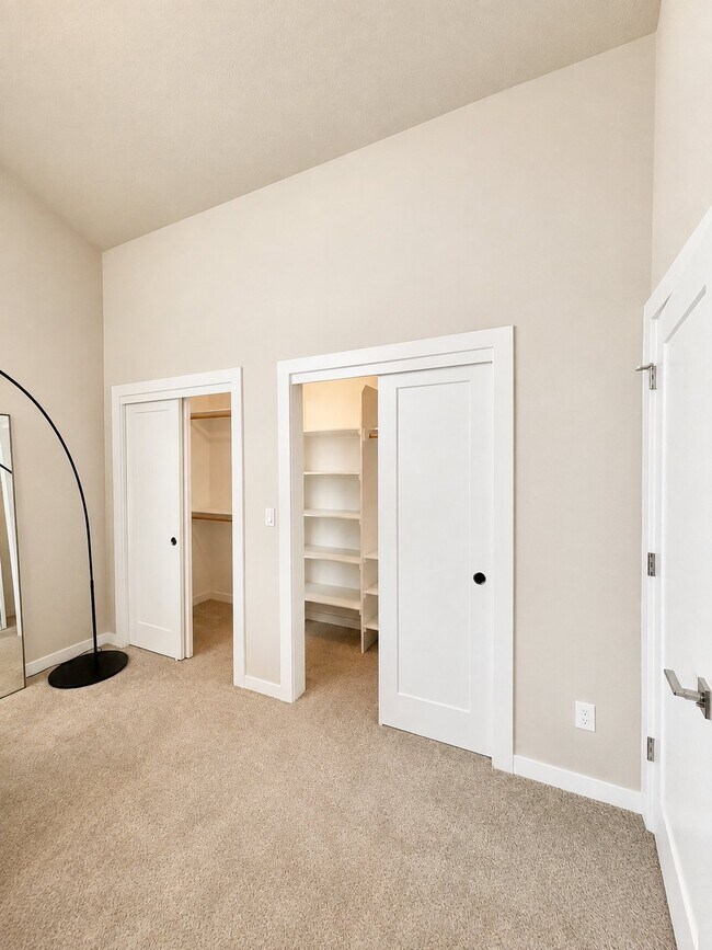 Building Photo - 17105 SW Albatross Ln