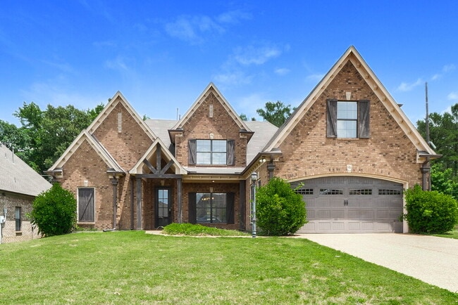 Building Photo - 65 Ridgefield Dr