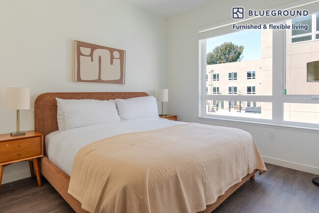 Building Photo - 100 Callan Ave