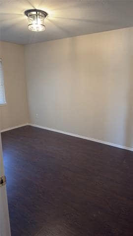 Building Photo - 1520 Santos Dr