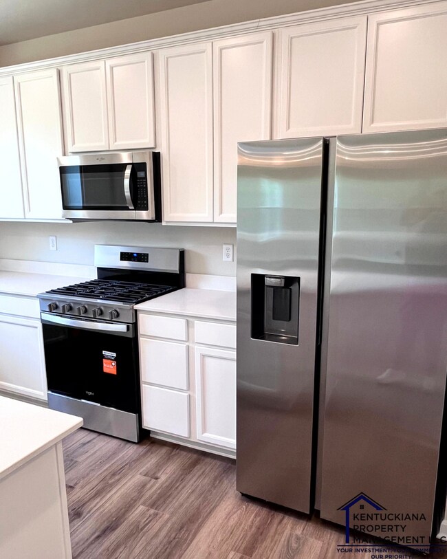 Building Photo - Beautiful New Construction Home in Lyndon – Minutes from Westport Village