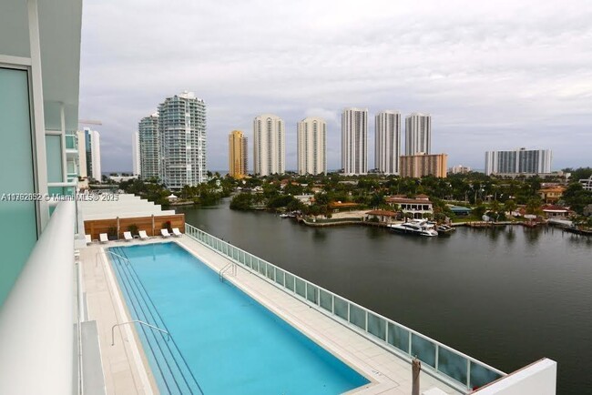 Building Photo - 400 Sunny Isles Blvd