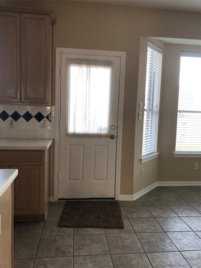 Building Photo - 1602 Candleston Ln