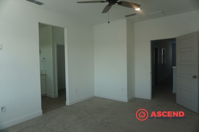 Building Photo - Gorgeous Home in Gossamer Grove!