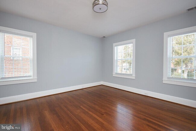 Building Photo - 4912 Brandywine St NW