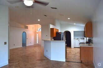 Building Photo - WATERFRONT Spacious 3/2
